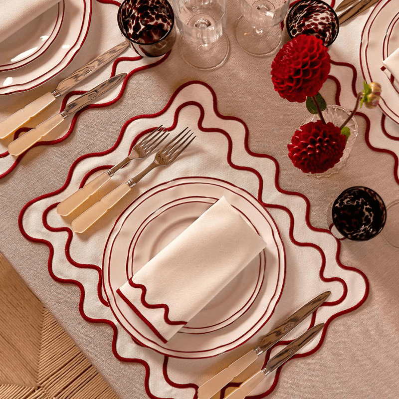 Scarlett Set of 4 Placemats, 36 x 45cm, Burgundy