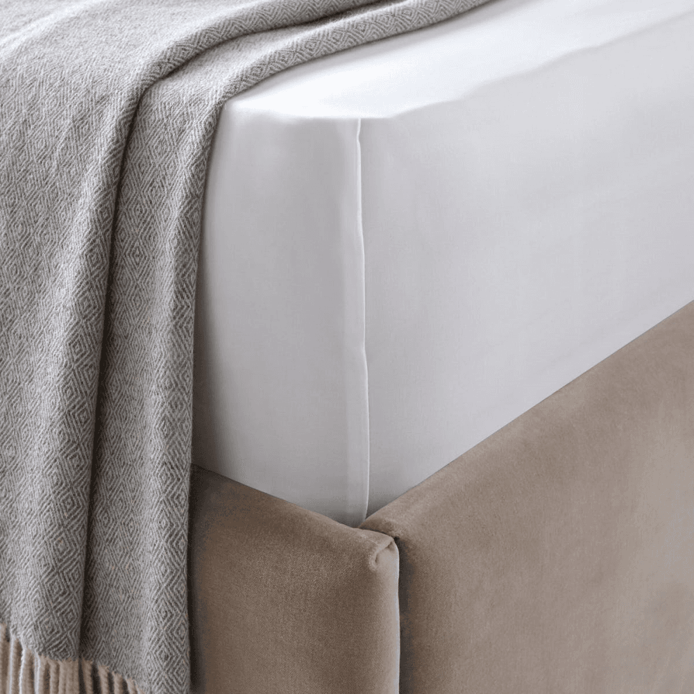 Cavendish Super king size deep fitted sheet, W180 x L200 x H34cm, White