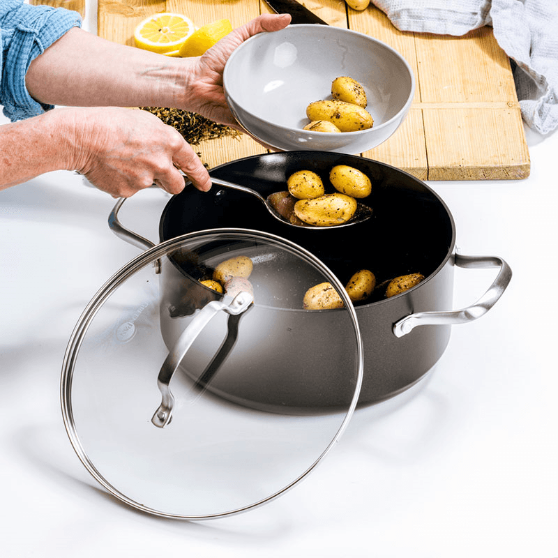 Copenhagen Non-Stick Casserole with Lid, 26, Black