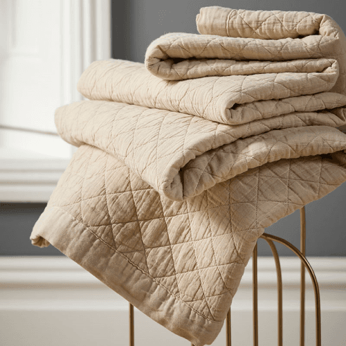 Image showing the Porto Throw, 140 x 180cm, Biscuit product.