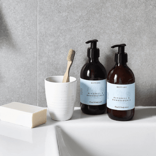 Image showing the Bluebell & Honeysuckle Hand & Body Wash, 300ml product.