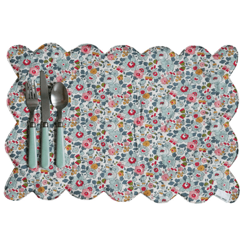 Image showing the Betsy Set of 2 Scallop Placemat, Grey product.
