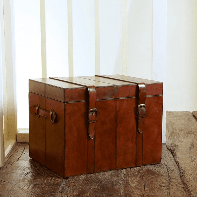 Leather Medium trunk, 51 x 39 x 39cm, Conker Brown