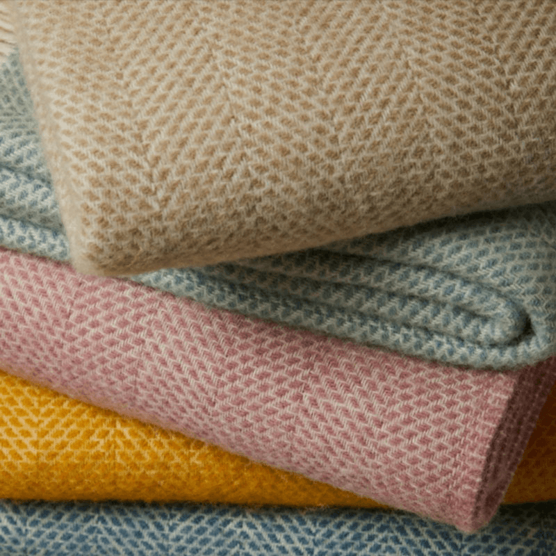 Beehive Throw, 150 x 183cm, Dusky Pink