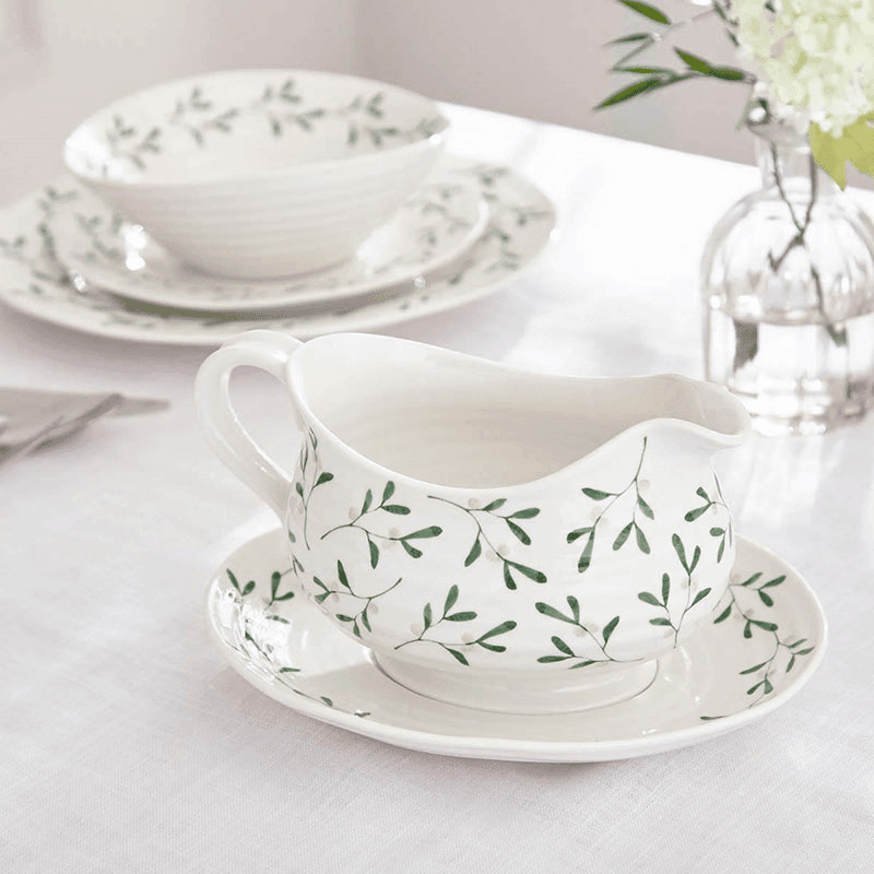 Mistletoe Sauce Boat & Stand, 550ml, White/Green