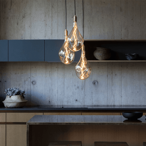 Image showing the Voronoi III Tinted bulb LED 5W 2200K E27, H34 x W19.5cm, Clear product.