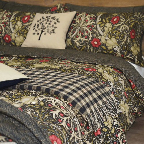 Image showing the Morris Seaweed Duvet Cover Set, Super King, Black product.