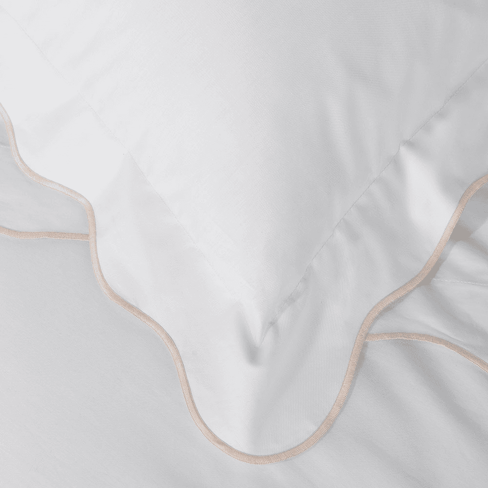 Scallop Edge Pink Oxford Pillowcase, Super king, White/Pink