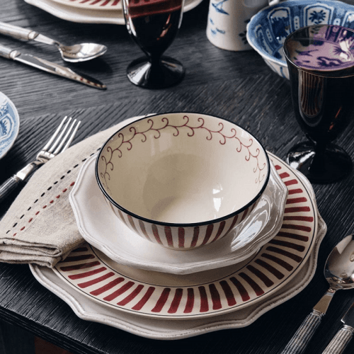 Image showing the Kintaro Set of 4 Dinner Plates, D28cm, Cochineal product.
