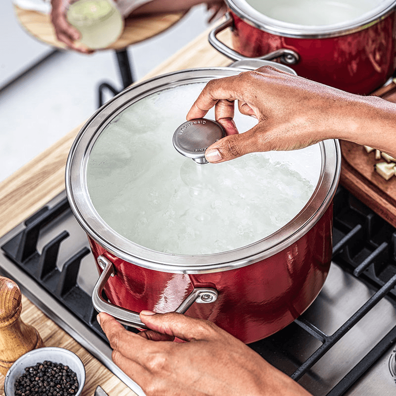 Steel Core Enamel Casserole, 20cm, Empire Red