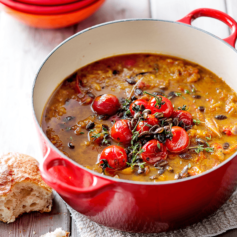 Signature Cast Iron Round casserole, 20cm - 2.4 litre, Cerise