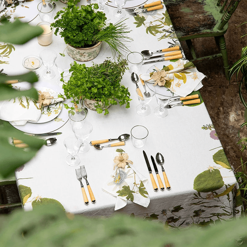 Herb Garden Linen Tablecloth, 165 x 250cm, Green