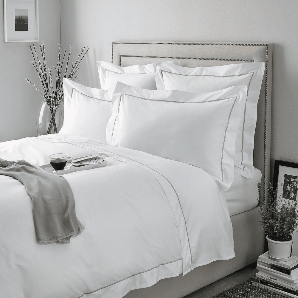 Savoy - 400 Thread Count Egyptian Cotton Oxford pillowcase, 50 x 75cm, White/Silver