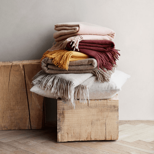 Image showing the Classic Throw, H200cm x W130cm, Red product.
