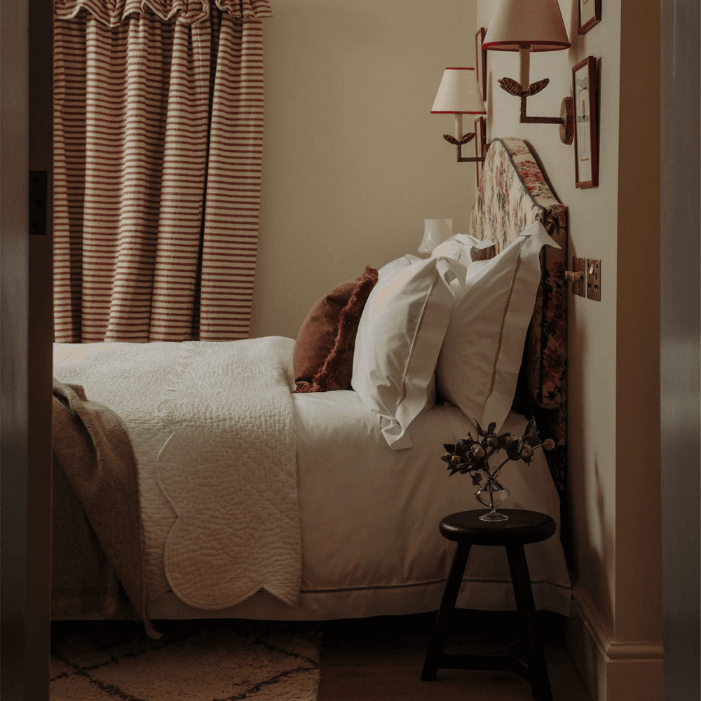 Nina Scalloped Bedspread