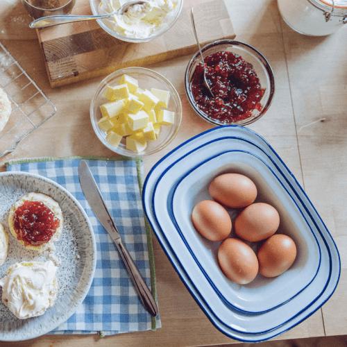 Image showing the Enamel 5 Piece Bake Set, White with Blue Rim product.