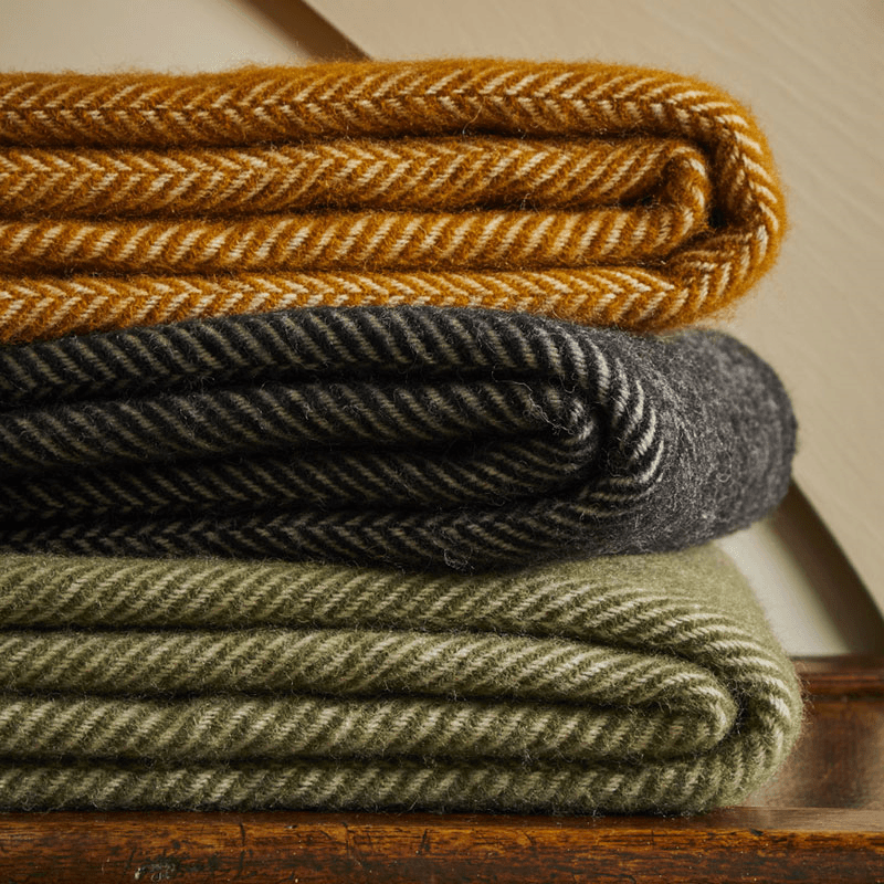 Fishbone Throw, 150 x 183cm, Olive