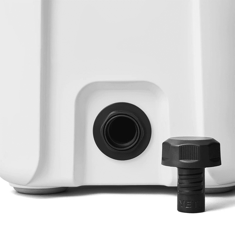 Roadie 15 Cooler, White