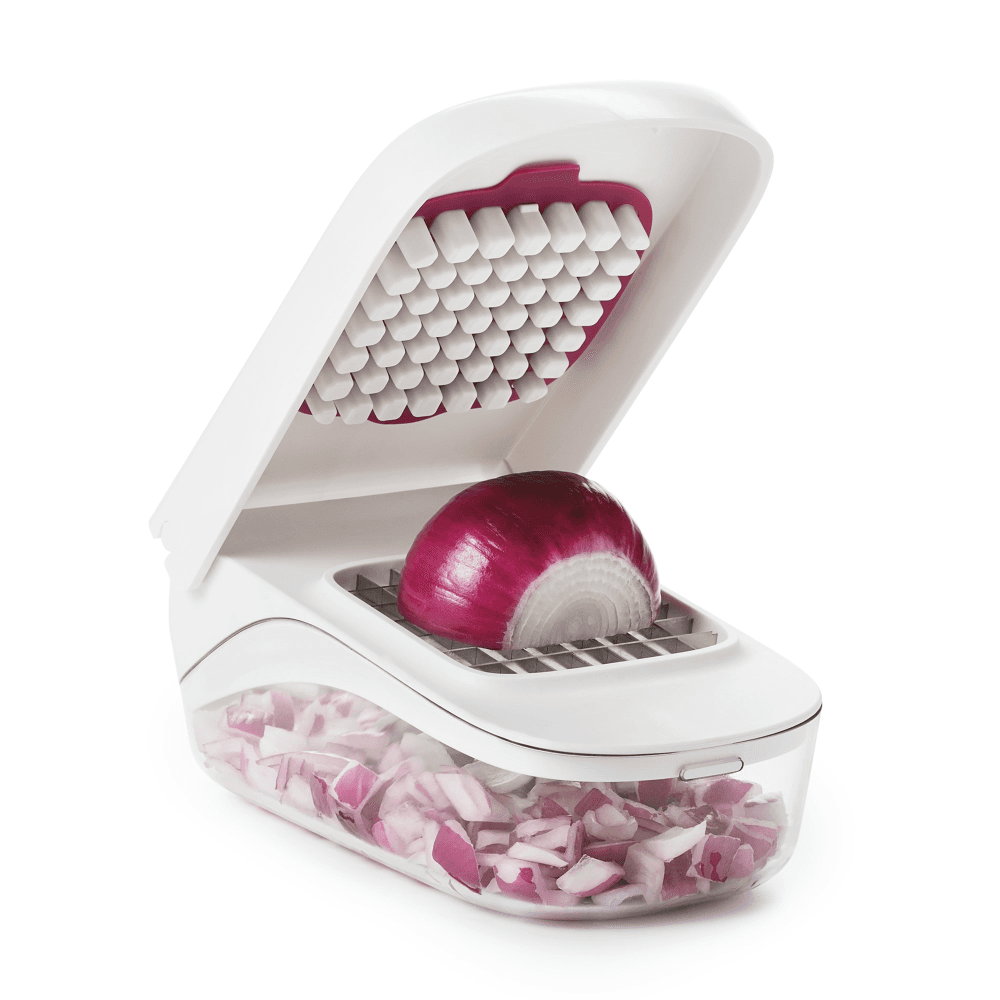 Vegetable chopper with easy pour opening