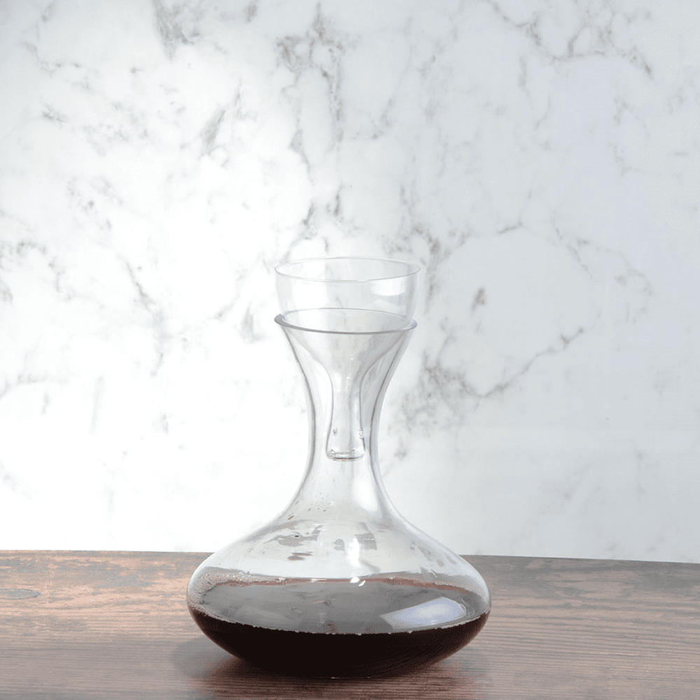 Wine carafe and aerator, Clear