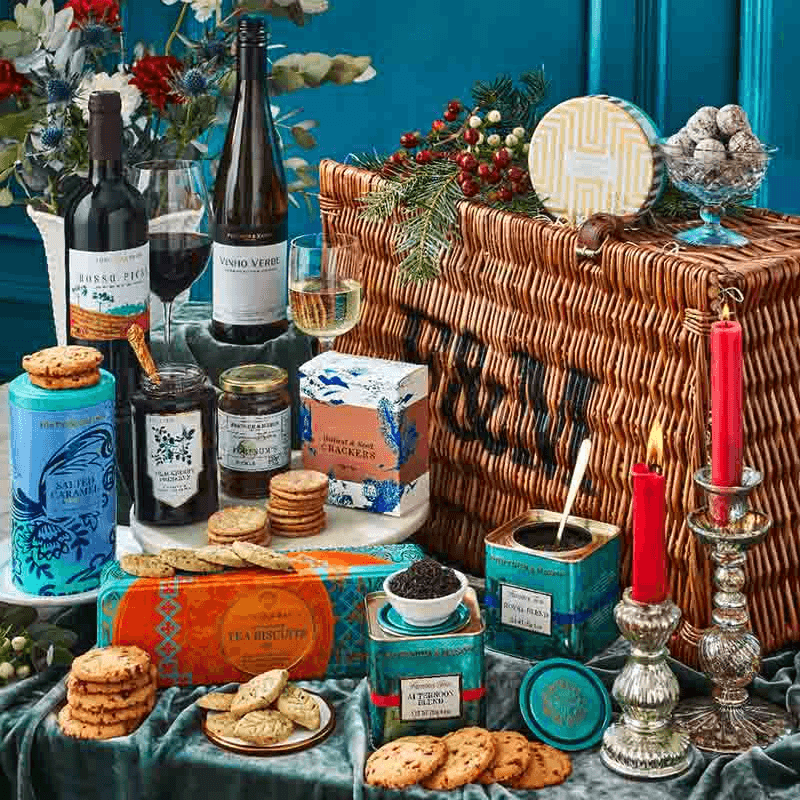 The Grosvenor Wicker Hamper Gift Set