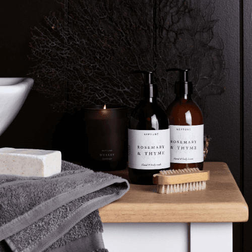Image showing the Rosemary & Thyme Hand & Body Wash, 300ml product.