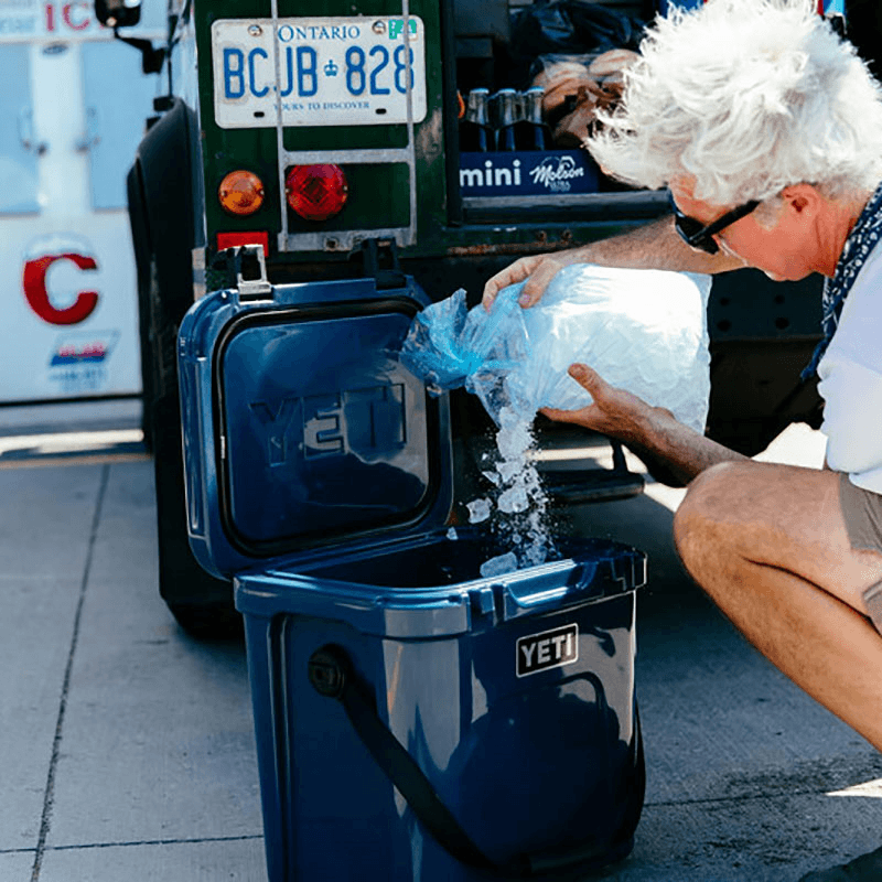 Roadie 60 Wheeled Cooler, H52cm, Navy