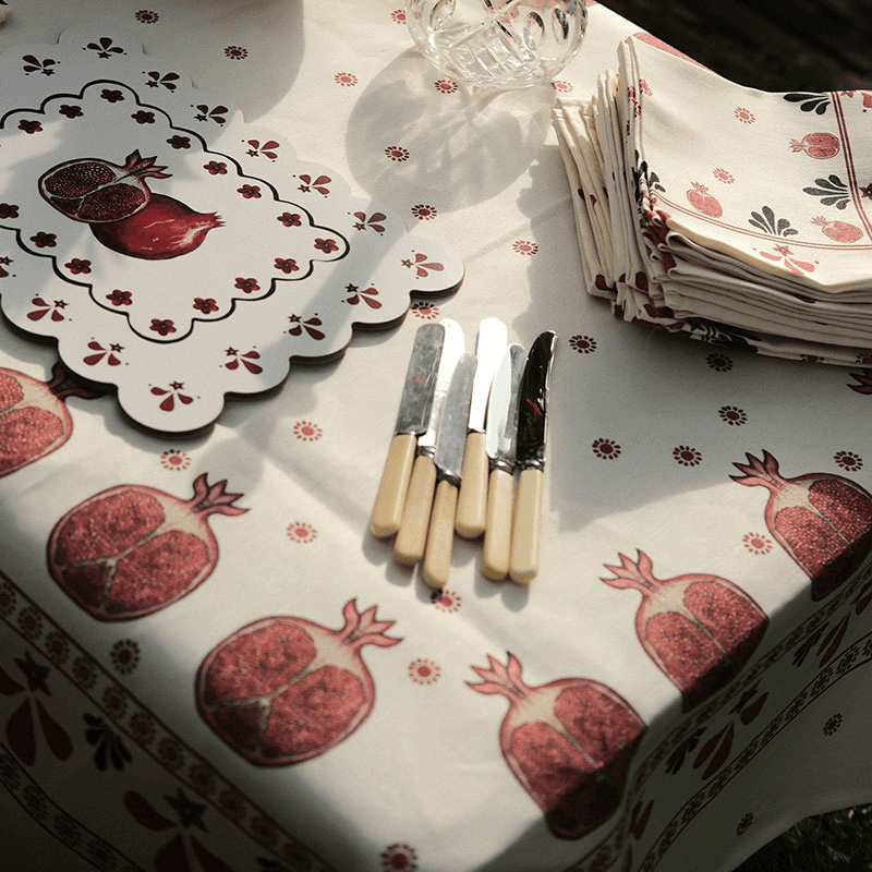 Bell Hutley Tablecloth, 138cm x 260cm, Pomegranate