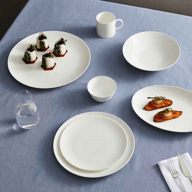 Gio Dinner plate, 28cm, White/ Bone China