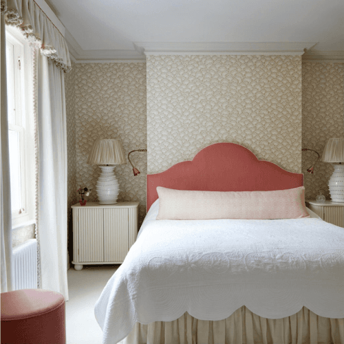 Image showing the Scalloped Bedspread, White, King product.