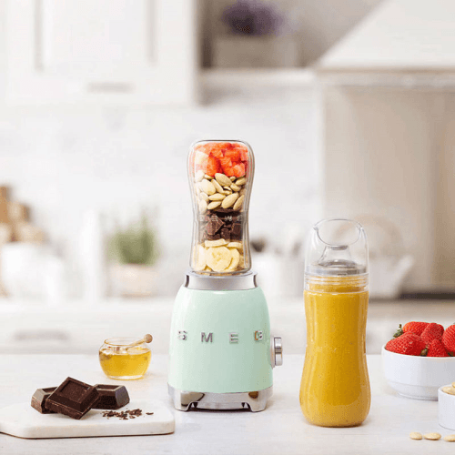 Image showing the 50's Style Mini Blender & Smoothie Maker, 600ml, Pastel Green product.