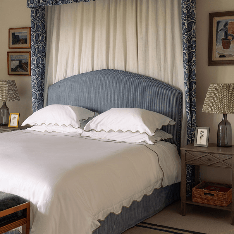 Alexandra Wavy Scalloped Duvet Cover, King, Sage