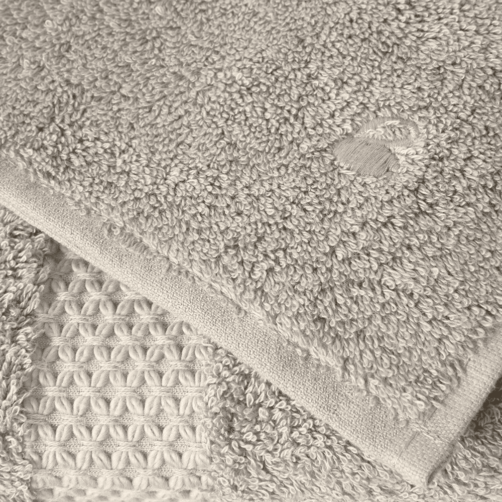 Etoile Shower towel, 70 x 140cm, Pierre