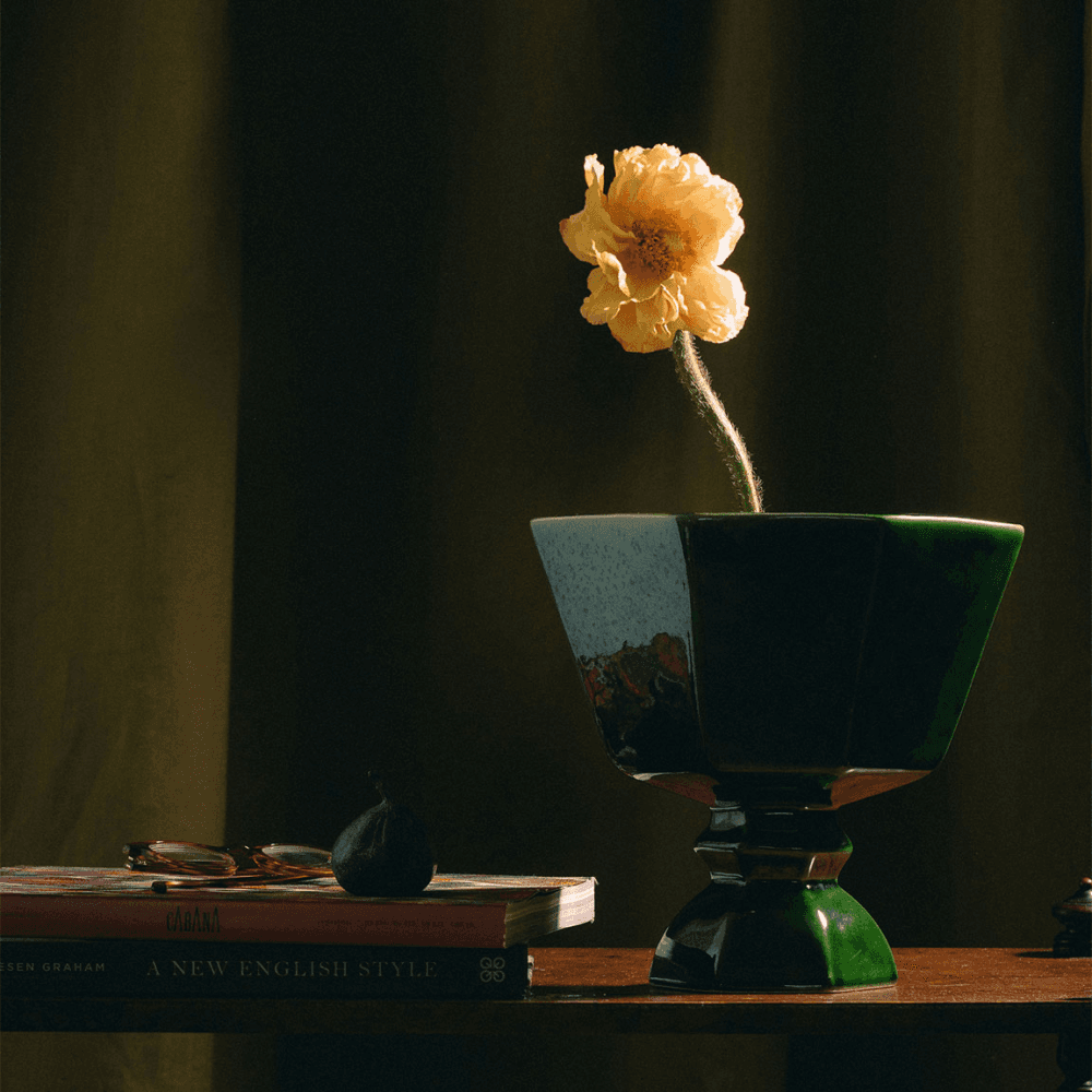 Vera Urn