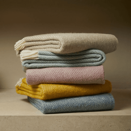 Image showing the Beehive Throw, 150 x 183cm, Oatmeal product.