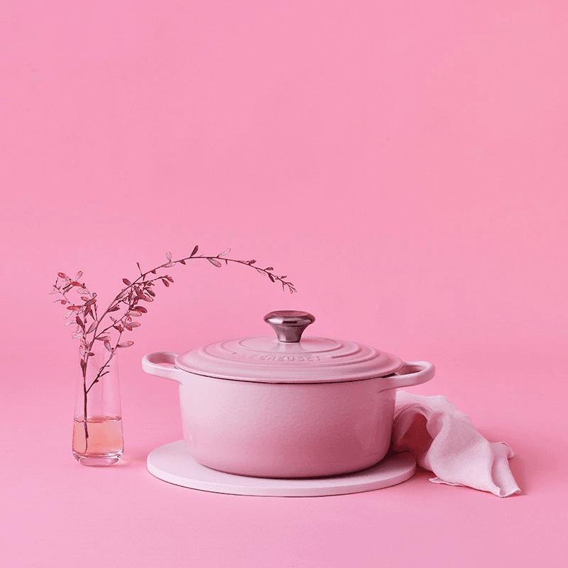Signature Cast Iron Round casserole, 24cm - 4.2 litre, Shell Pink