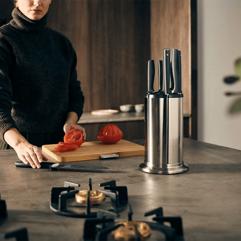Elevate Steel Knives Carousel, Steel