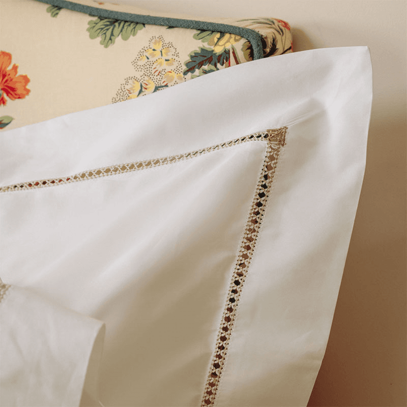 Georgiana Ladderstitch Oxford Pillowcase, Standard, Nougat