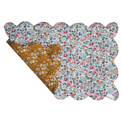 Image showing the Betsy Set of 2 Scallop Placemat, Grey product.