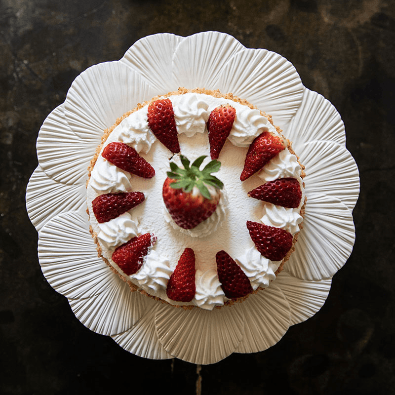 Laguna Cake Stand, H9 x L27cm x W27cm, Linen