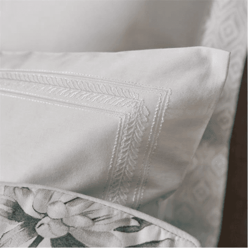 Image showing the King Protea & Paradesia Pillow Case, White product.