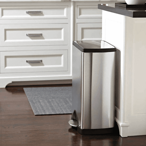 Image showing the 38 litre rectangular pedal bin product.