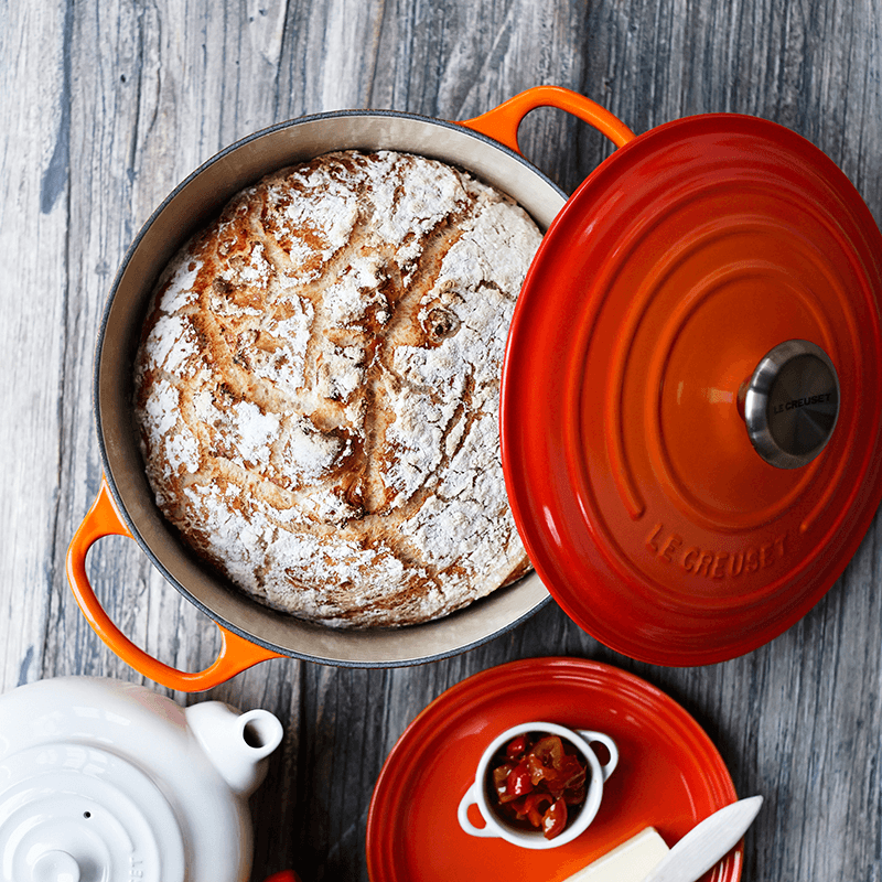 Signature Cast Iron Round casserole, 28cm - 6.7 litre, Volcanic