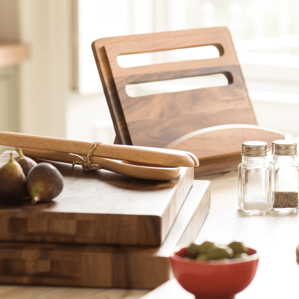 Tuscany Chopping board, W30 x L45cm, Acacia