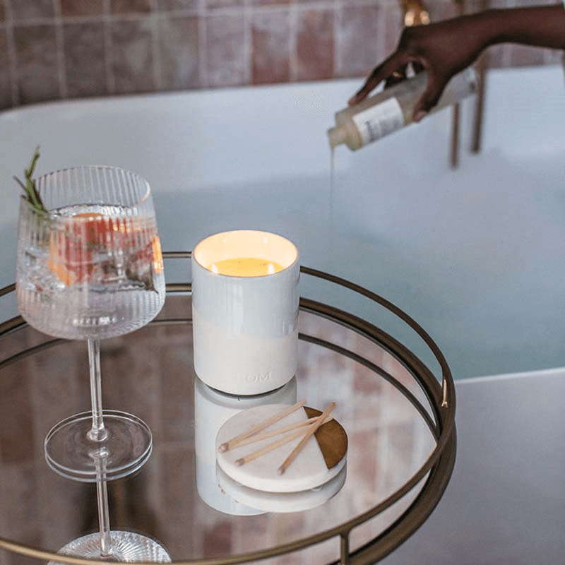 Scent to De-Stress Ylang Ylang, Vetivert & Tonka Bean 2 Wick Candle, 320g