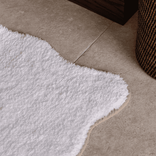Image showing the Scalloped Piped Bath Mat, 80 x 50cm, Taupe product.