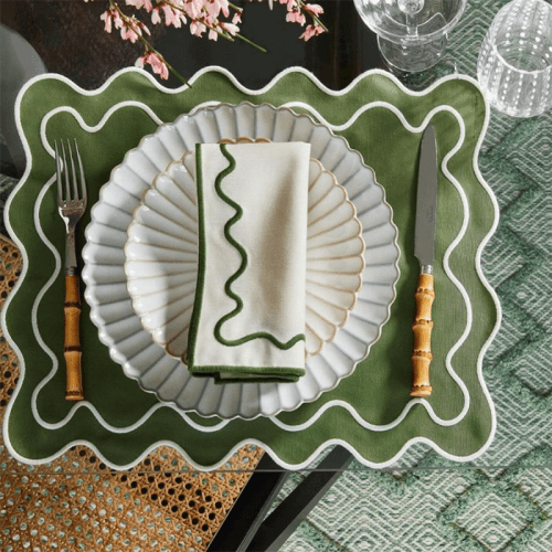 Image showing the Meadow Set of 4 Napkins, L40 x W40cm, Green & White product.