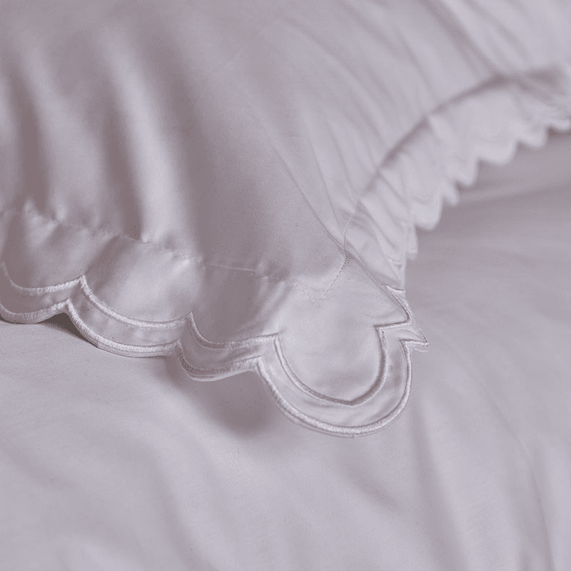 Scallop Edge Pair of Oxford Pillowcases, White