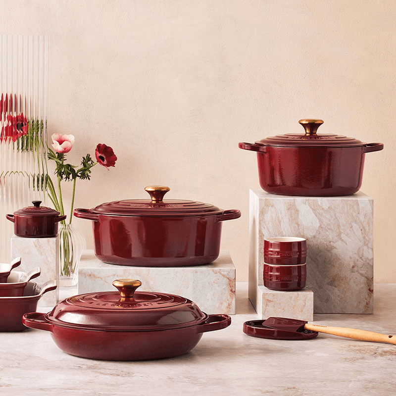Signature Cast Iron Shallow Casserole, 30cm, Garnet