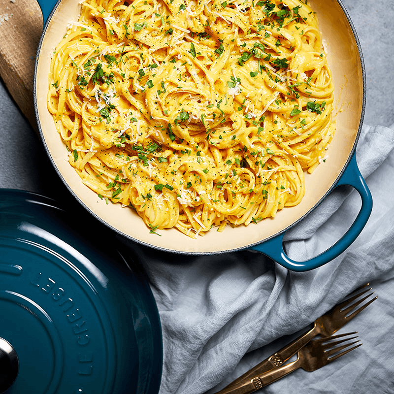 Signature cast iron Shallow casserole, 26cm/2.2L, Deep Teal